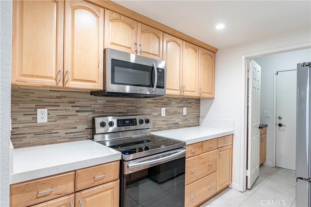 MLS #CV25218642 image #9