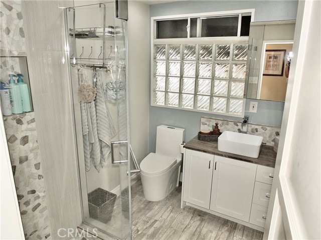 833 Terraine Avenue, Long Beach CA: https://media.crmls.org/medias/b1d49f20-13cc-4517-a93d-b98babaff970.jpg