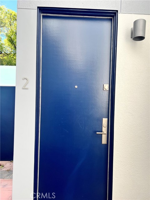 Detail Gallery Image 4 of 14 For 1200 N Sweetzer Ave #2,  West Hollywood,  CA 90069 - 3 Beds | 2/1 Baths