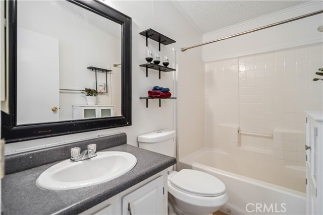 Detail Gallery Image 11 of 17 For 45800 Challenger Way #30,  Lancaster,  CA 93535 - 3 Beds | 2 Baths