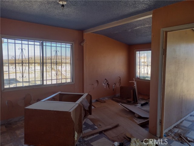 Detail Gallery Image 14 of 23 For 41555 Sun Rose Ave, Lucerne Valley,  CA 92356 - 1 Beds | 1 Baths