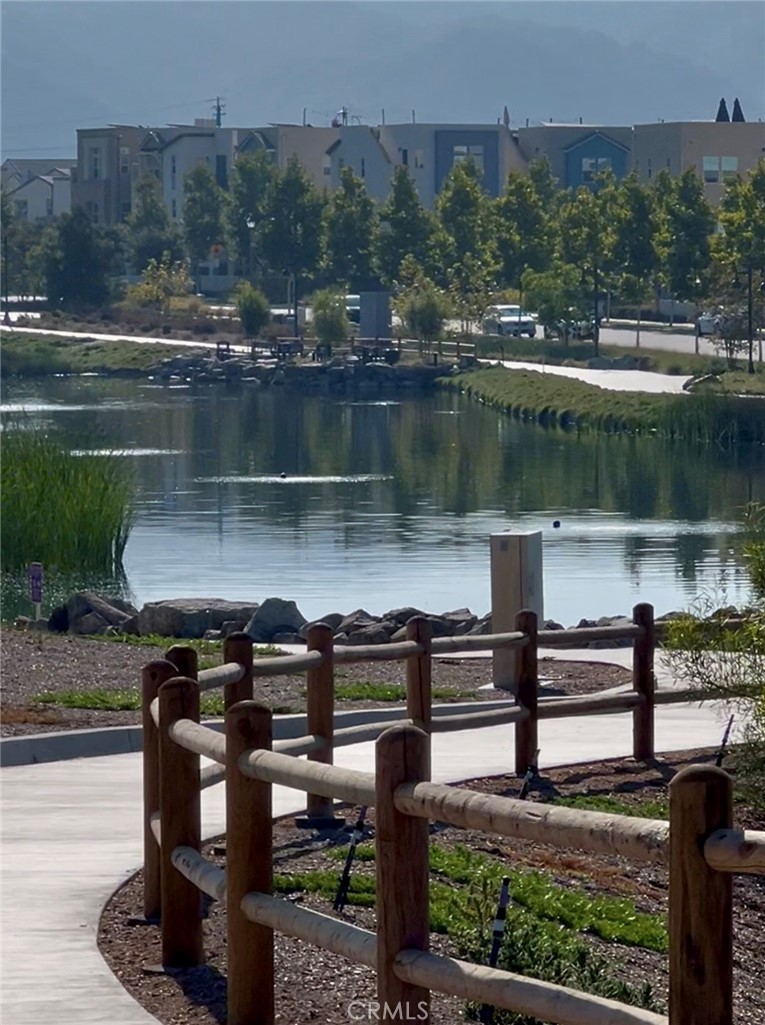 MLS #WS25276842 image #9