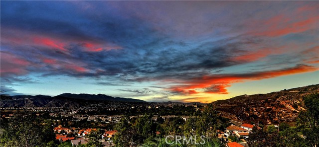 1262 S Night Star Way, Anaheim Hills CA: https://media.crmls.org/medias/b1d83cb4-8666-4258-bb74-2f861bc13e02.jpg