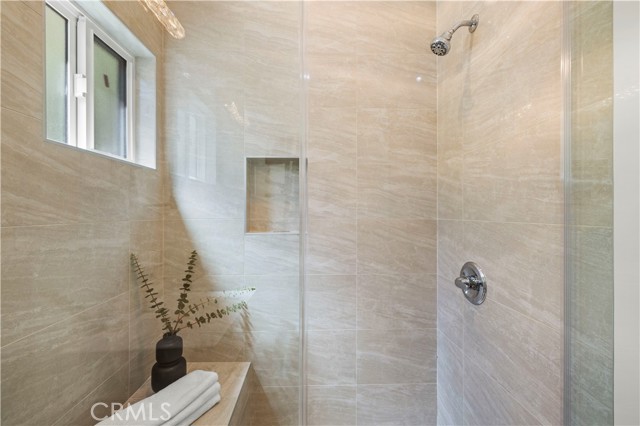 Detail Gallery Image 19 of 36 For 3923 Edenhurst Ave, Los Angeles,  CA 90039 - 4 Beds | 3 Baths
