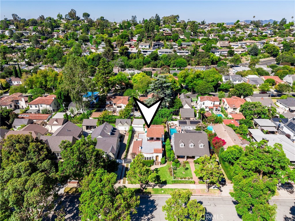https://media.crmls.org/medias/b1d99853-2103-4eb4-a9bd-48d3b93b90bd.jpg?preset=X-Large
