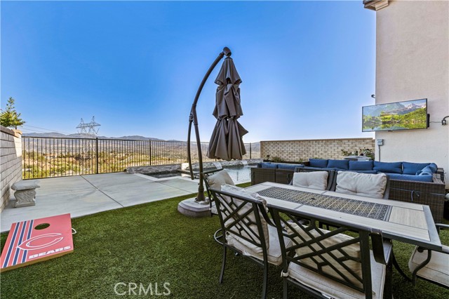 20556 Suzie Lane, Saugus CA: https://media.crmls.org/medias/b1d9c3ba-8bec-4ef9-9c9b-5b96ee5ce3e4.jpg