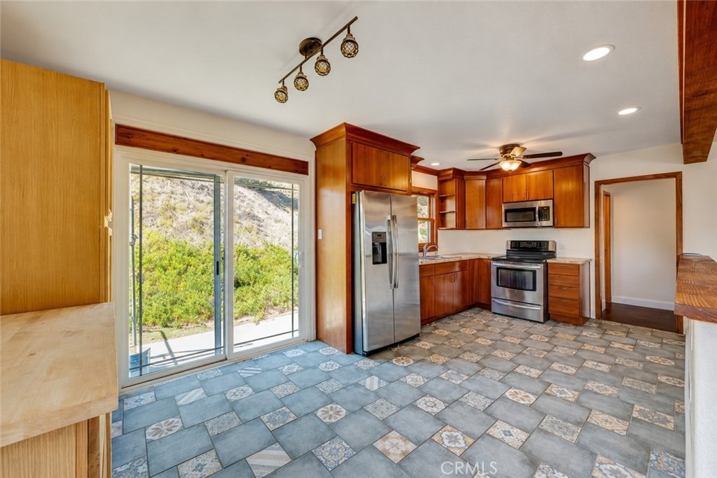 12671 Claire Drive - photo 10