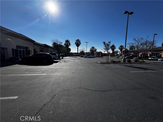 17284 Foothill Boulevard, Fontana, California 92335, ,Commercial Lease,For Rent,17284 Foothill Boulevard,CRIV24234732