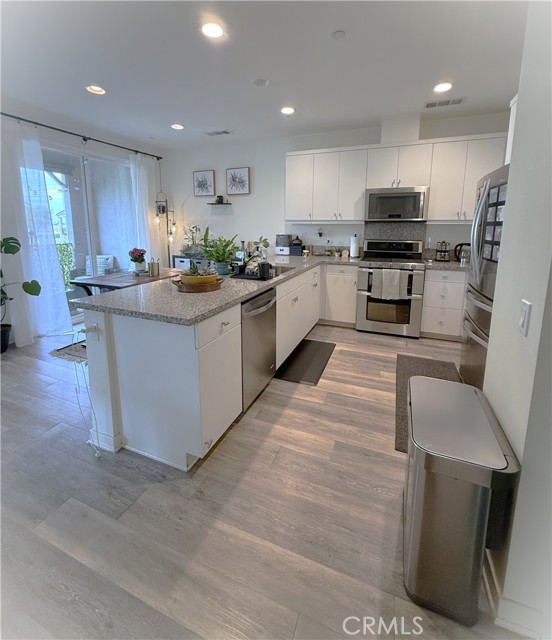 2709 Daybreak Lane, Pomona CA: https://media.crmls.org/medias/b1db534a-a853-4409-8f67-33aa02cd272f.jpg