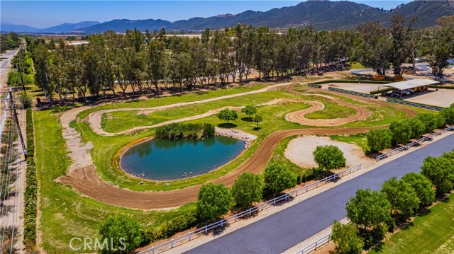 Detail Gallery Image 11 of 75 For 26465 Douglas Ave, Murrieta,  CA 92562 - 6 Beds | 8/5 Baths