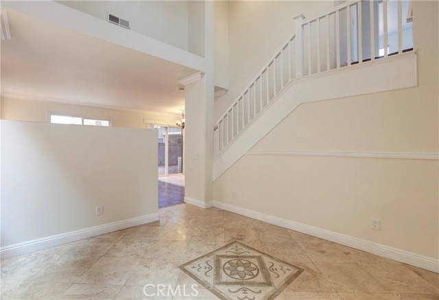 Detail Gallery Image 5 of 27 For 1472 Goldeneagle Dr, Corona,  CA 92879 - 4 Beds | 2/1 Baths