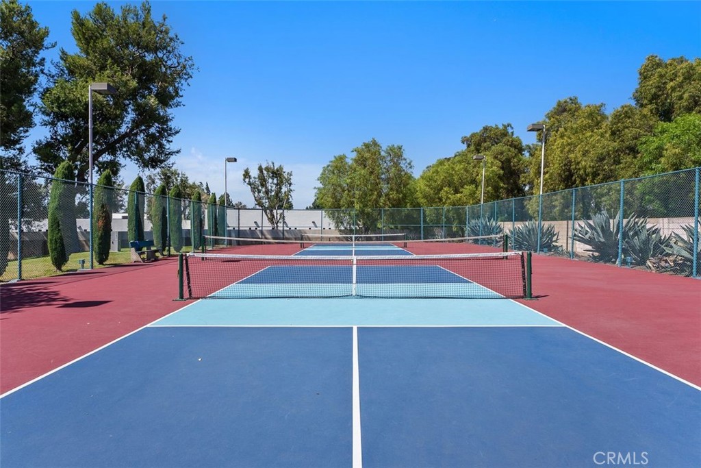 MLS #OC25225891 image #46