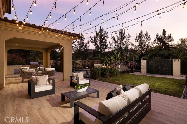 Detail Gallery Image 10 of 42 For 114 Great Oak, Irvine,  CA 92602 - 5 Beds | 5/1 Baths