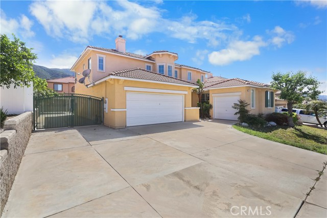 Detail Gallery Image 3 of 40 For 842 W Orange Heights Ln, Corona,  CA 92882 - 5 Beds | 2/1 Baths