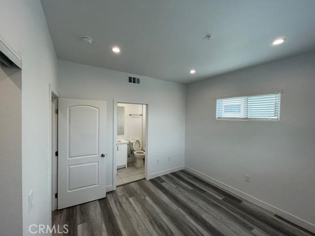 Image 16 of 21 For 11451 Victory Boulevard