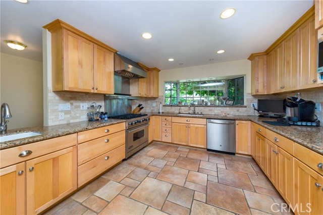10900 Rathburn Avenue photo 6