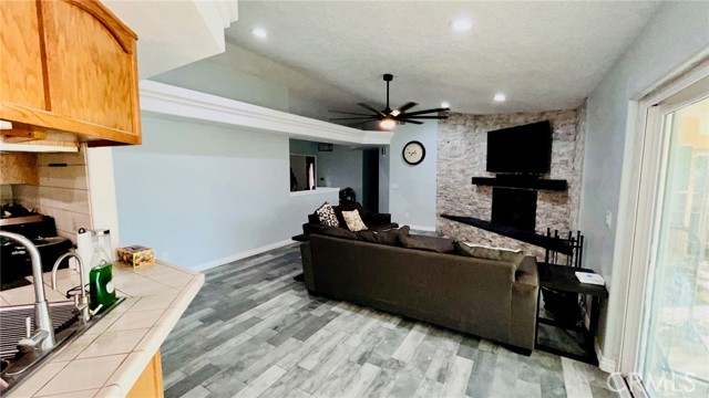 Detail Gallery Image 25 of 56 For 9322 Candlelight St, Apple Valley,  CA 92308 - 4 Beds | 3 Baths