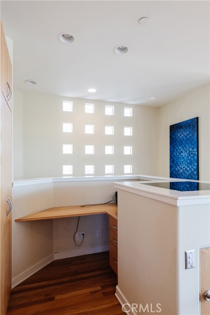 221 4th Place, Manhattan Beach, California 90266, 3 Bedrooms Bedrooms, ,2 BathroomsBathrooms,Residential,Sold,4th,SB23186070