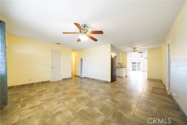 Detail Gallery Image 16 of 58 For 11020 Viento Pl, Apple Valley,  CA 92308 - 5 Beds | 3 Baths