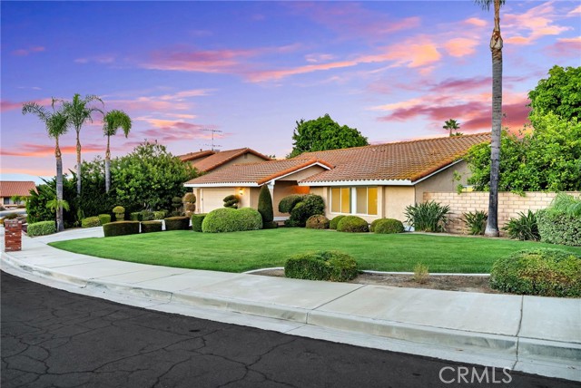 Detail Gallery Image 2 of 44 For 6736 Redlands Ct, Riverside,  CA 92506 - 4 Beds | 2/1 Baths