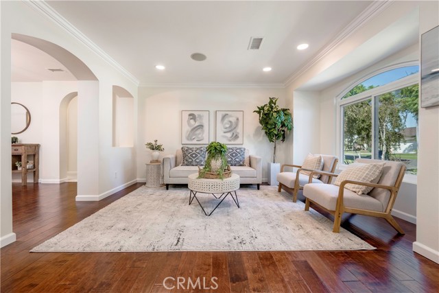 2019 Charlemagne Avenue photo 3