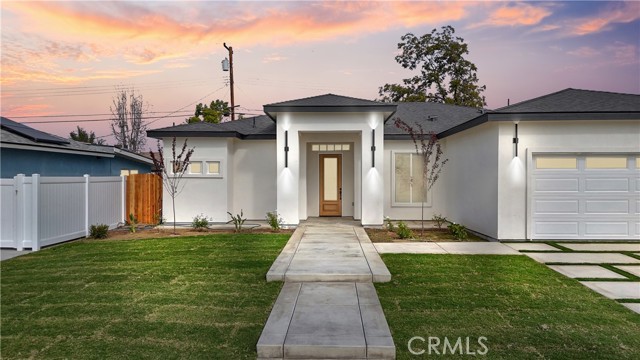 Detail Gallery Image 2 of 41 For 3714 Brave Ave, Bakersfield,  CA 93304 - 3 Beds | 2 Baths