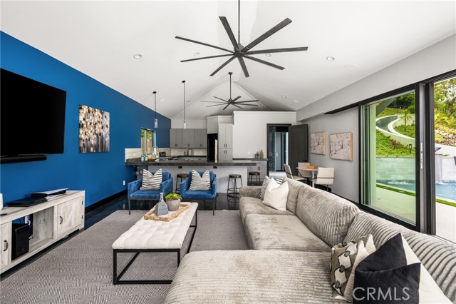 21290 Clear Haven Drive, Yorba Linda CA: https://media.crmls.org/medias/b1e2a3ba-87d9-4a3e-a46a-b13858d33021.jpg