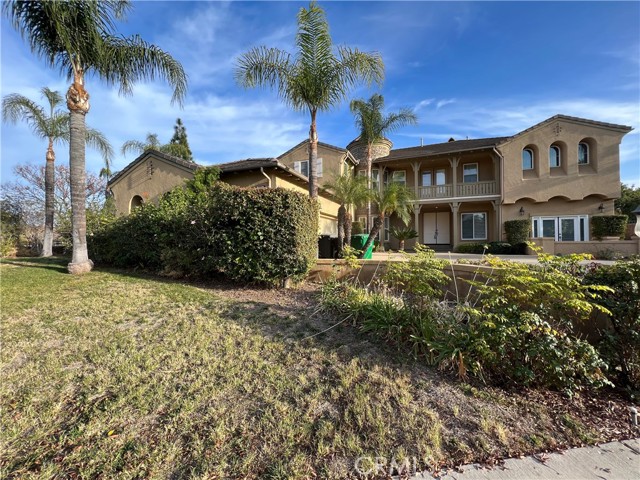 Detail Gallery Image 3 of 75 For 3795 Peregrine Cir, Corona,  CA 92881 - 5 Beds | 4/1 Baths