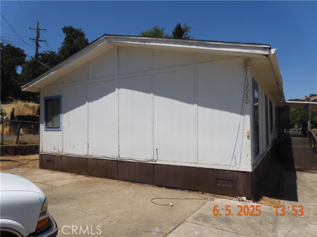 12980 Island Drive, Clearlake Oaks CA: https://media.crmls.org/medias/b1e2f7b4-2e4d-412a-9159-f0bbba1a506d.jpg