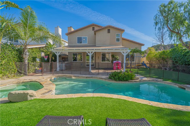 Detail Gallery Image 32 of 46 For 30401 Servilla, Castaic,  CA 91384 - 5 Beds | 3 Baths