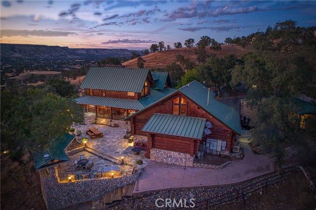 Detail Gallery Image 3 of 68 For 12755 Rusty Spur Ln, Clovis,  CA 93619 - 5 Beds | 4/1 Baths