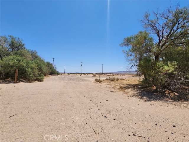 Detail Gallery Image 10 of 18 For 31312 Fort Cady Rd, Newberry Springs,  CA 92365 - – Beds | – Baths