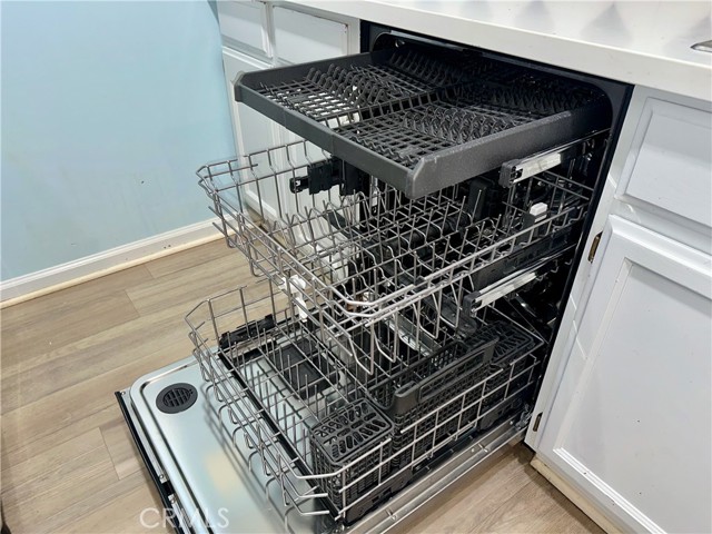 Detail Gallery Image 38 of 40 For 11138 Aqua Vista St #3,  Studio City,  CA 91602 - 2 Beds | 1/1 Baths