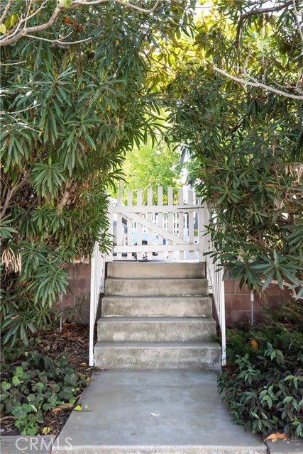 757 35th Street, Manhattan Beach, California 90266, 4 Bedrooms Bedrooms, ,2 BathroomsBathrooms,Residential,Sold,35th,SB21206332