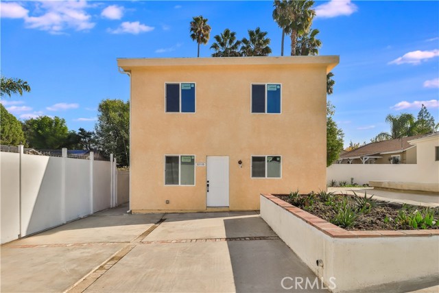 22133 1/2 Victory Boulevard, Canoga Park CA: https://media.crmls.org/medias/b1e5ce42-19e1-4d76-a258-1a1bb1e680af.jpg