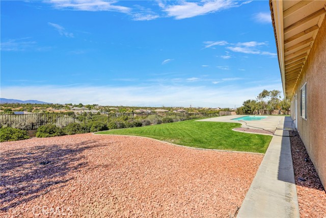 Detail Gallery Image 60 of 75 For 6940 Oak Vista Ln, Oak Hills,  CA 92344 - 4 Beds | 5 Baths