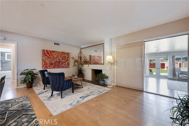 Image 12 of 63 For 1519 Victoria