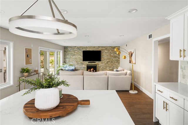 Detail Gallery Image 21 of 75 For 342 S Silverbrook Dr., Anaheim Hills,  CA 92807 - 5 Beds | 4 Baths