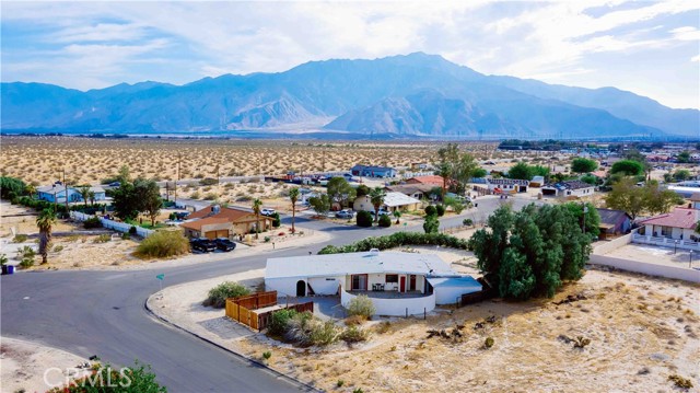 16811 Via Quedo, Desert Hot Springs CA: https://media.crmls.org/medias/b1e6fd40-1231-4c81-aa06-d930a68ed7d6.jpg