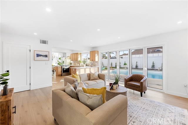 Detail Gallery Image 45 of 71 For 242 Garfield, Placentia,  CA 92870 - 4 Beds | 3 Baths