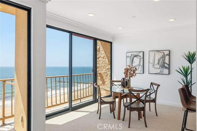 727 Esplanade, Redondo Beach, California 90277, 2 Bedrooms Bedrooms, 0 ,2 BathroomsBathrooms,Residential,For Sale,Esplanade,0,SB26097055