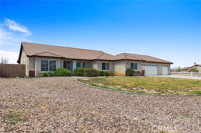 Image 3 for 21182 Colombard Way, Apple Valley, CA 92308