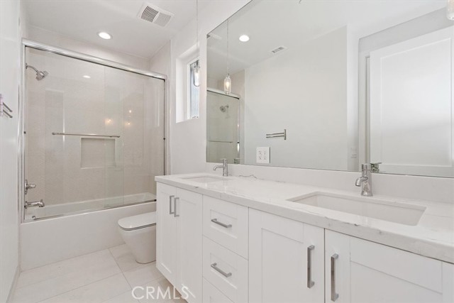 2406 Mathews Avenue, Redondo Beach, California 90278, 4 Bedrooms Bedrooms, ,3 BathroomsBathrooms,Residential,Sold,Mathews,SB21216691