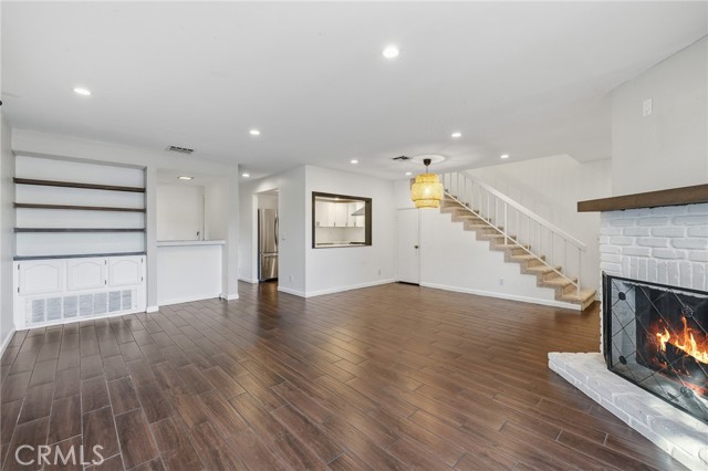 Front Image Thumbnail for CRSR25276162