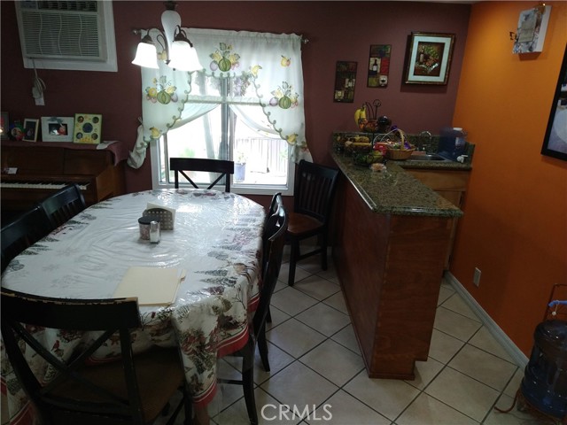 23450 NEWHALL Avenue, Newhall CA: https://media.crmls.org/medias/b1e9884f-abbf-46c2-934e-eb164025a041.jpg