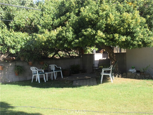1416 Carmelita Court, Upland CA: https://media.crmls.org/medias/b1e9faea-00bb-4b17-907a-b77daf91f326.jpg