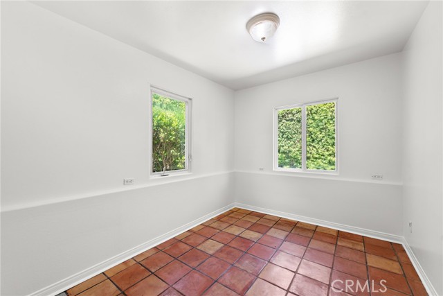 20451 Sun Valley Drive, Laguna Beach CA: https://media.crmls.org/medias/b1e9fc54-879d-4a1a-bda1-503eee36fe39.jpg