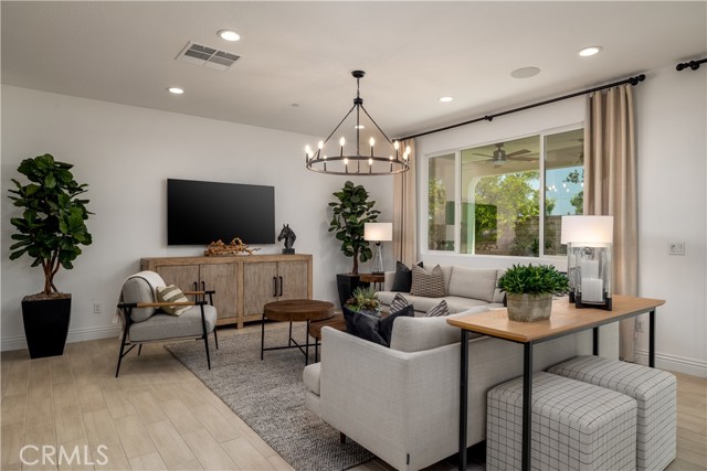 Detail Gallery Image 7 of 50 For 24405 Arroyo Dr, Menifee,  CA 92584 - 4 Beds | 3 Baths