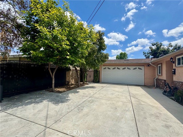 5323 Golden West Avenue, Temple City CA: https://media.crmls.org/medias/b1ebe435-7730-41c0-b3a6-6732b527f0a4.jpg