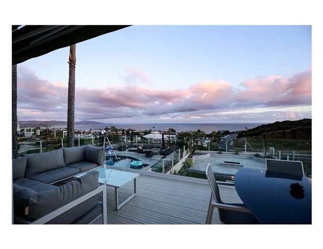 87 Palm Beach Court, Dana Point CA: https://media.crmls.org/medias/b1ecfb14-65d0-4a72-9e23-6a1383a36273.jpg